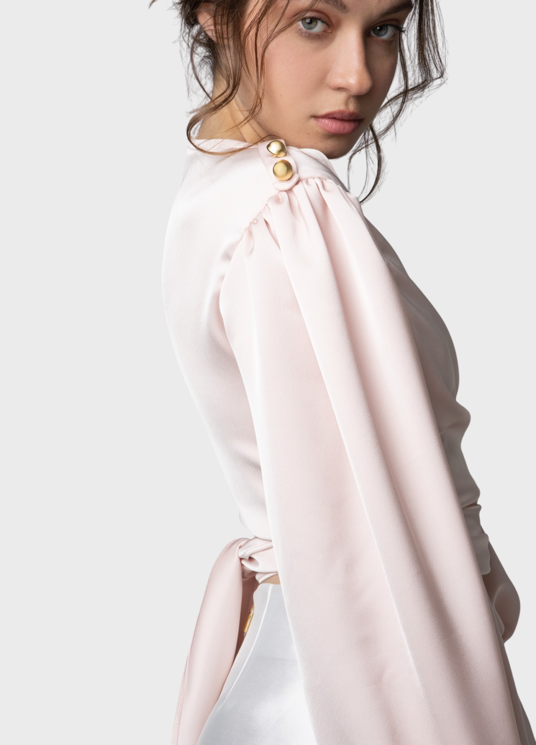 ALICE ΠΟΥΚΑΜΙΣΑ