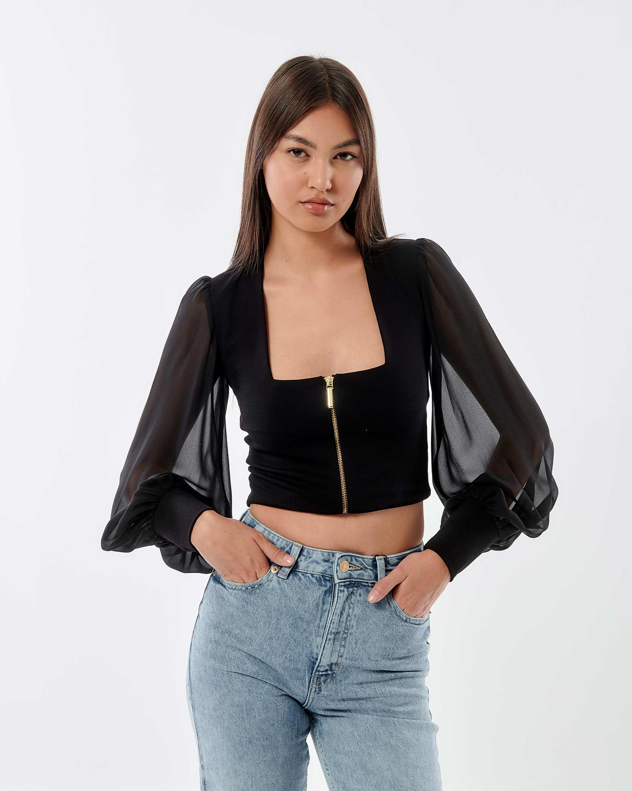 Short Shirt with puffy sleeves